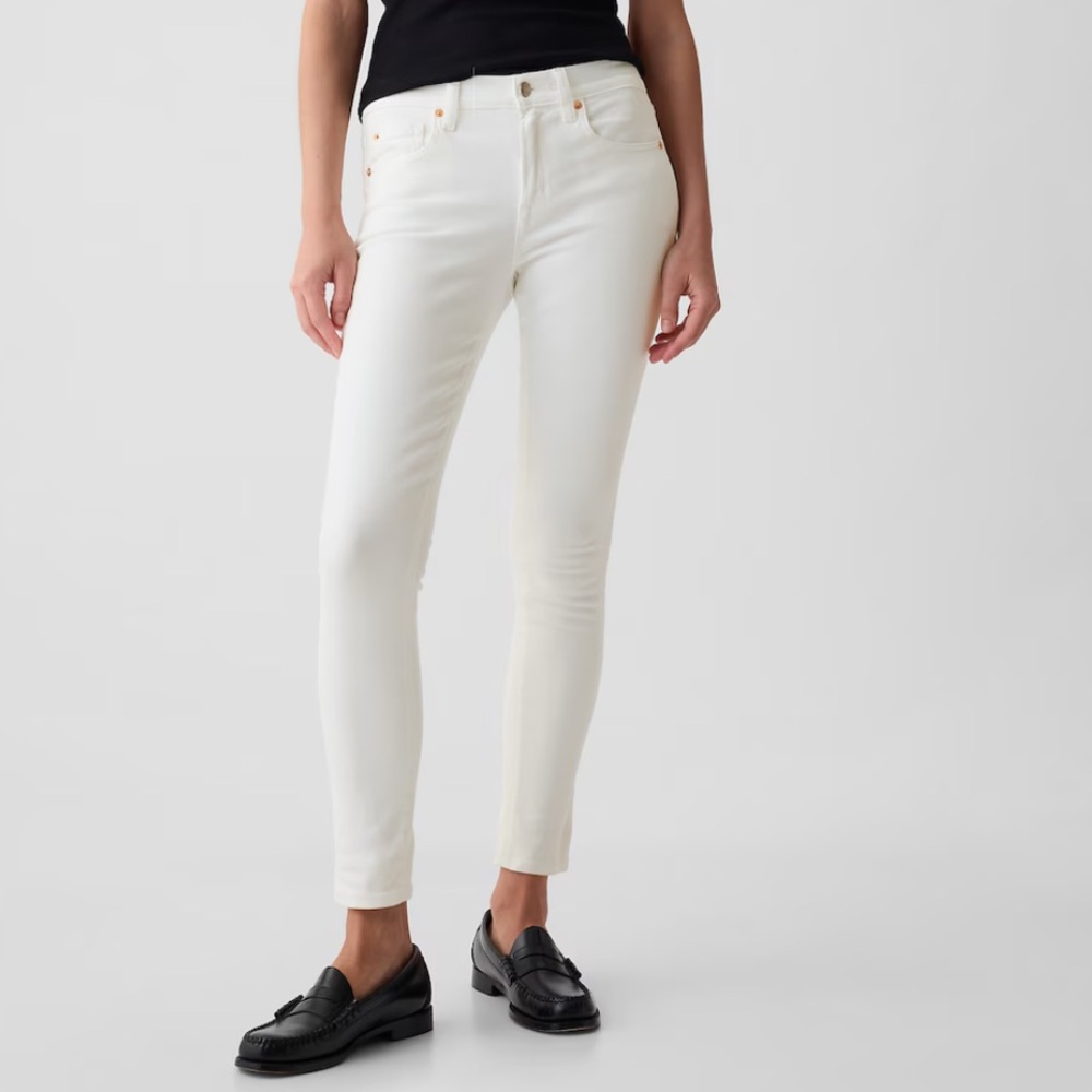 GAP Curvy White Skinny Jeans